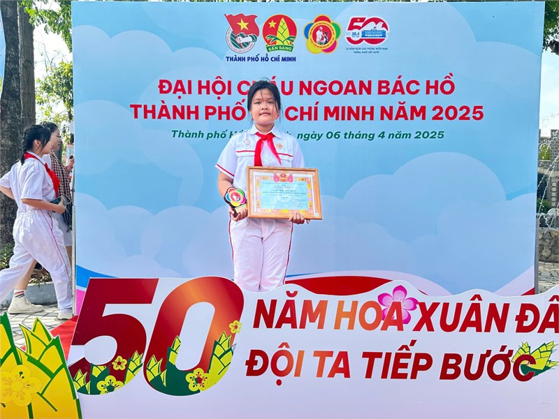 Tham dự Đại hội Cháu ngoan Bác Hồ cấp Thành phố năm học 2024 - 2025